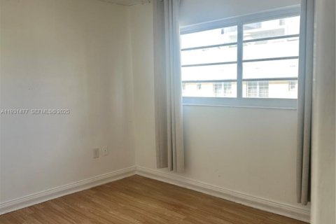 Copropriété à louer à Miami Beach, Floride: 2 chambres, 85.47 m2 № 1990116 - photo 11