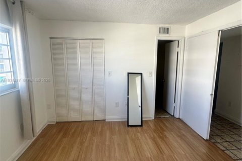 Copropriété à louer à Miami Beach, Floride: 2 chambres, 85.47 m2 № 1990116 - photo 6