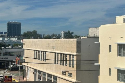 Copropriété à louer à Miami Beach, Floride: 2 chambres, 85.47 m2 № 1990116 - photo 3