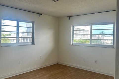 Copropriété à louer à Miami Beach, Floride: 2 chambres, 85.47 m2 № 1990116 - photo 8