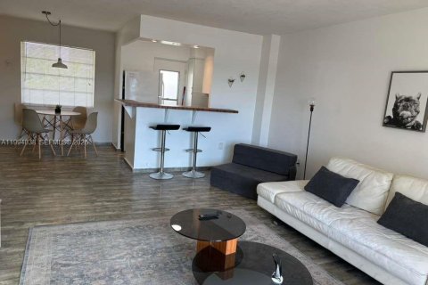 Appartement à louer à Sunny Isles Beach, Floride: 1 chambre, 59.36 m2 № 2055685 - photo 7