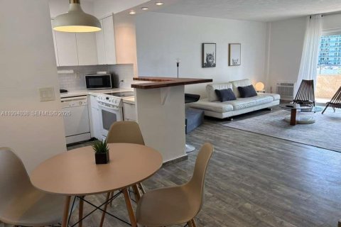 Appartement à louer à Sunny Isles Beach, Floride: 1 chambre, 59.36 m2 № 2055685 - photo 8