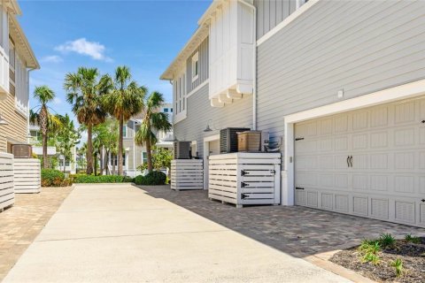 Condo in Bradenton, Florida, 4 bedrooms  № 1628993 - photo 30