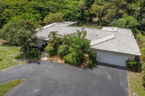 Villa ou maison à louer à Plantation, Floride: 4 chambres, 184.78 m2 № 1991484 - photo 5