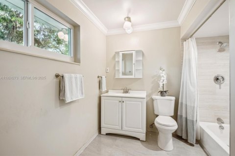 Villa ou maison à louer à Plantation, Floride: 4 chambres, 184.78 m2 № 1991484 - photo 11