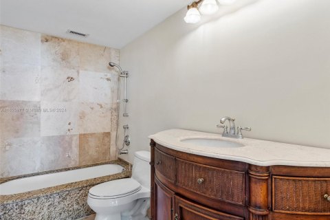 Купить кондоминиум в Майами-Бич, Флорида 22.95м2, № 2035677 - фото 26