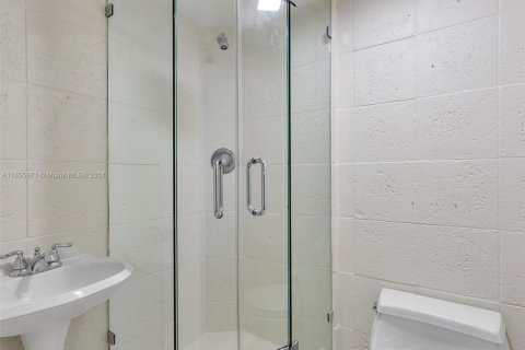 Купить кондоминиум в Майами-Бич, Флорида 22.95м2, № 2035677 - фото 23