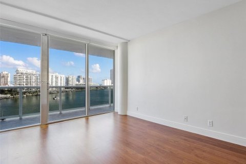 Купить кондоминиум в Майами-Бич, Флорида 22.95м2, № 2035677 - фото 30