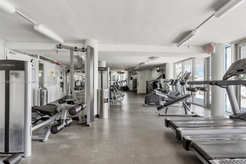 Купить кондоминиум в Майами-Бич, Флорида 22.95м2, № 2035677 - фото 12