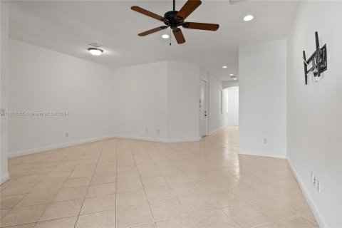Townhouse in Juno Beach, Florida 3 bedrooms, 166.57 sq.m. № 1763277 - photo 16