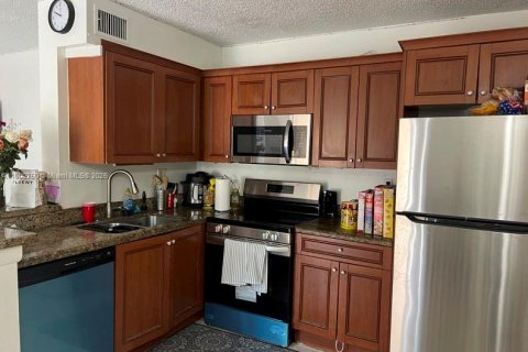 Купить кондоминиум в Корал-Спрингс, Флорида 2 спальни, 77.57м2, № 1920767 - фото 6