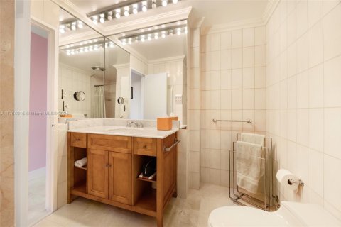 Condominio en venta en Miami Beach, Florida, 2 dormitorios, 119.19 m2 № 1748771 - foto 21