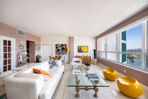 Condominio en venta en Miami Beach, Florida, 2 dormitorios, 119.19 m2 № 1748771 - foto 6