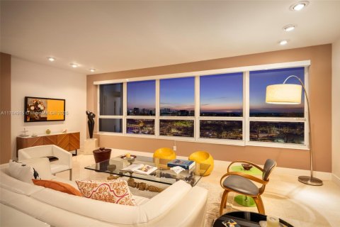 Condominio en venta en Miami Beach, Florida, 2 dormitorios, 119.19 m2 № 1748771 - foto 24