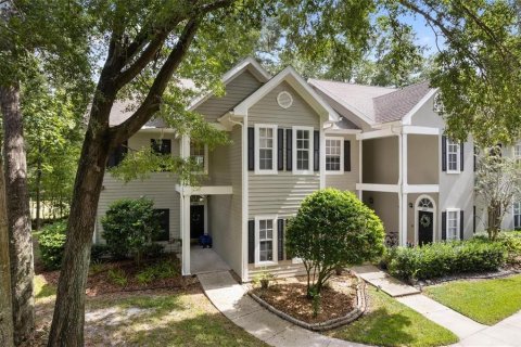 Condominio en Gainesville, Florida, 2 dormitorios № 2099379