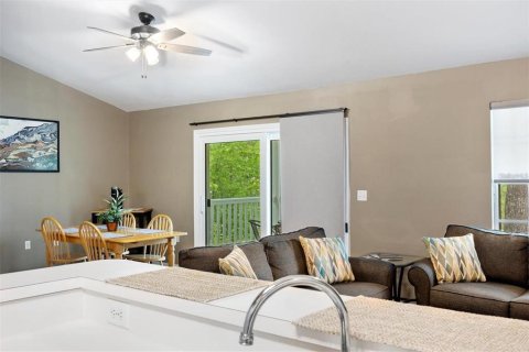Copropriété à vendre à Gainesville, Floride: 2 chambres, 116.13 m2 № 2099379 - photo 9