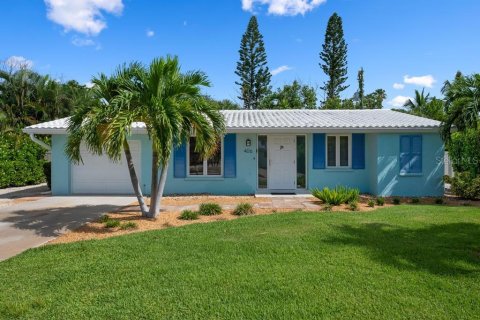 House in Holmes Beach, Florida 2 bedrooms, 123.75 sq.m. № 2323249