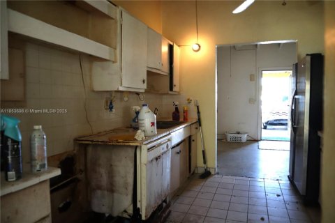 House in Homestead, Florida 3 bedrooms, 86.4 sq.m. № 1872219 - photo 9