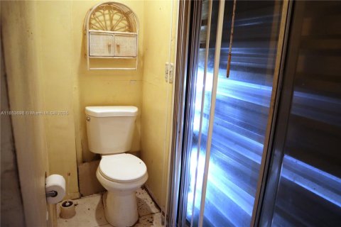 House in Homestead, Florida 3 bedrooms, 86.4 sq.m. № 1872219 - photo 10
