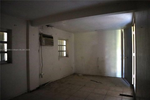 House in Homestead, Florida 3 bedrooms, 86.4 sq.m. № 1872219 - photo 4