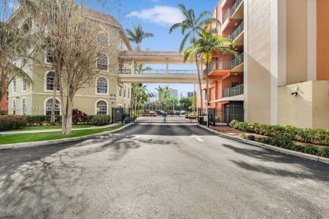 Condo in West Palm Beach, Florida, 3 bedrooms № 2045682