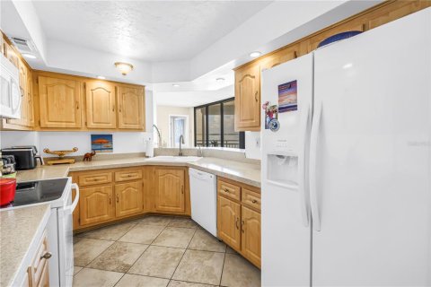 Copropriété à vendre à Saint Petersburg, Floride: 2 chambres, 122.63 m2 № 2217573 - photo 18