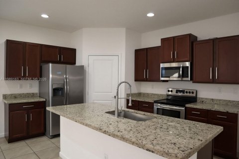 Villa ou maison à louer à Homestead, Floride: 3 chambres, 167.13 m2 № 2051469 - photo 8