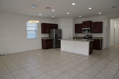 Villa ou maison à louer à Homestead, Floride: 3 chambres, 167.13 m2 № 2051469 - photo 6