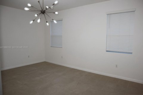 Villa ou maison à louer à Homestead, Floride: 3 chambres, 167.13 m2 № 2051469 - photo 16