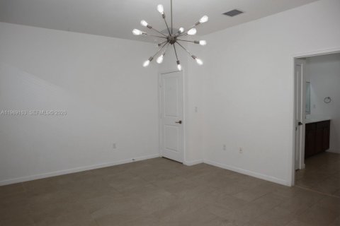 Villa ou maison à louer à Homestead, Floride: 3 chambres, 167.13 m2 № 2051469 - photo 17