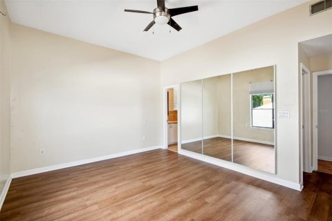 Condo in Tampa, Florida, 2 bedrooms  № 1636280 - photo 16