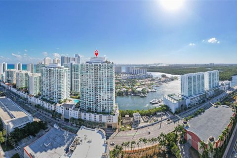 Condominio en venta en Sunny Isles Beach, Florida, 2 dormitorios, 175.77 m2 № 2082236 - foto 5