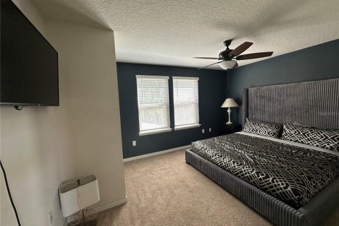 House in Kissimmee, Florida 5 bedrooms, 231.51 sq.m. № 2103092 - photo 6