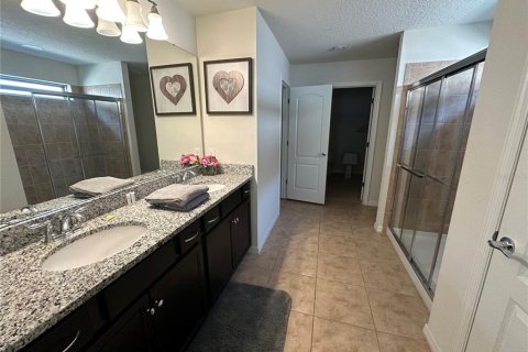 House in Kissimmee, Florida 5 bedrooms, 231.51 sq.m. № 2103092 - photo 9