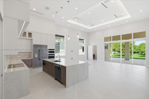 House in Miami, Florida 4 bedrooms № 2177269 - photo 29