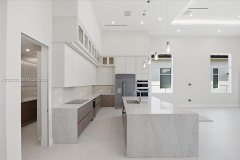 House in Miami, Florida 4 bedrooms № 2177269 - photo 30