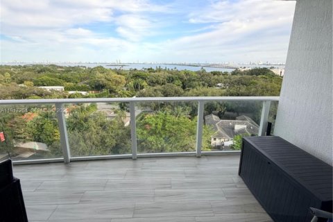 Condominio en venta en Miami, Florida, 2 dormitorios, 96.99 m2 № 2077252 - foto 11