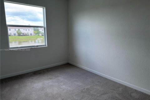 Touwnhouse à vendre à Miami, Floride: 4 chambres, 169.08 m2 № 1859874 - photo 23