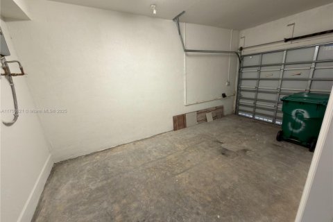 Touwnhouse à vendre à Miami, Floride: 4 chambres, 169.08 m2 № 1859874 - photo 21