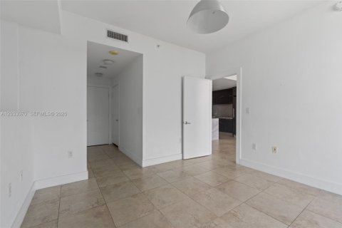 Снять в аренду кондоминиум в Майами, Флорида 1 спальня, 87.14м2, № 2145834 - фото 17