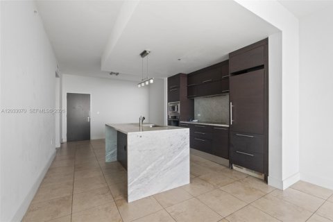 Снять в аренду кондоминиум в Майами, Флорида 1 спальня, 87.14м2, № 2145834 - фото 9
