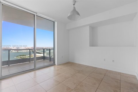Снять в аренду кондоминиум в Майами, Флорида 1 спальня, 87.14м2, № 2145834 - фото 13
