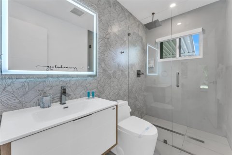 Immobilier commercial à vendre à Dania Beach, Floride: 210.52 m2 № 1956720 - photo 10