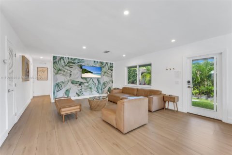 Immobilier commercial à vendre à Dania Beach, Floride: 210.52 m2 № 1956720 - photo 18