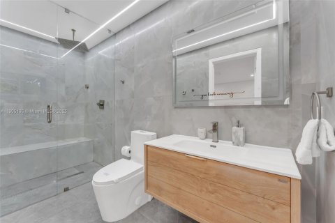 Immobilier commercial à vendre à Dania Beach, Floride: 210.52 m2 № 1956720 - photo 28