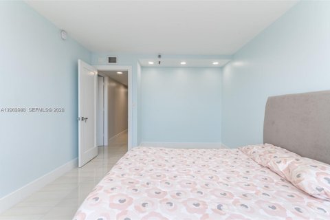 Снять в аренду кондоминиум в Хайленд-Бич, Флорида 3 спальни, 173.54м2, № 2066462 - фото 13