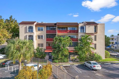 Condominio en alquiler en Miami, Florida, 2 dormitorios, 84.63 m2 № 2025967 - foto 16