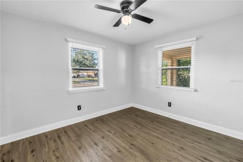 Commercial property in Clearwater, Florida 6 bedrooms, 152.73 sq.m. № 1673775 - photo 19