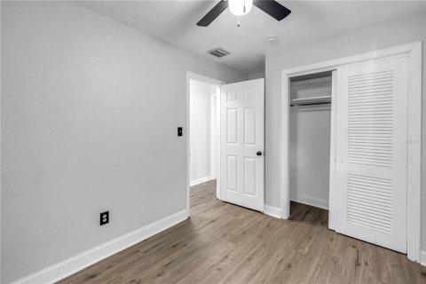 Commercial property in Clearwater, Florida 6 bedrooms, 152.73 sq.m. № 1673775 - photo 18