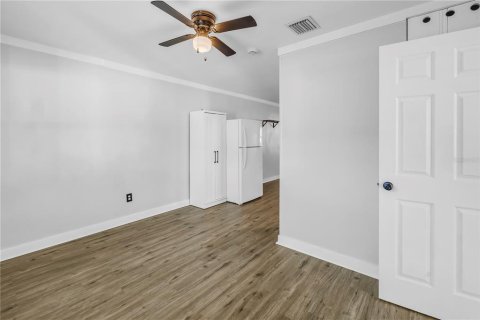 Commercial property in Clearwater, Florida 6 bedrooms, 152.73 sq.m. № 1673775 - photo 14
